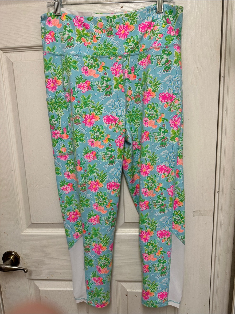Lilly Pulitzer x Disney Finn top with matching pants Set - Picture 3 of 7